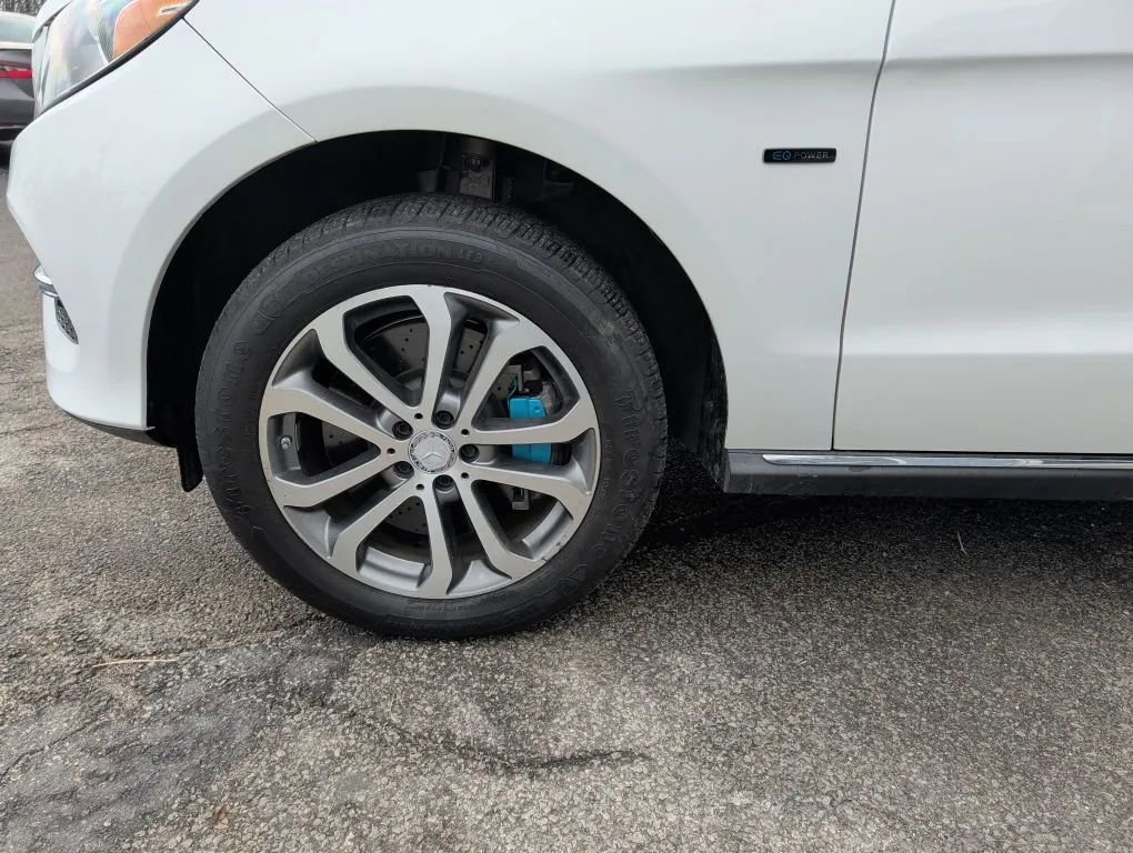 Used 2017 Mercedes-Benz GLE 550e image 9