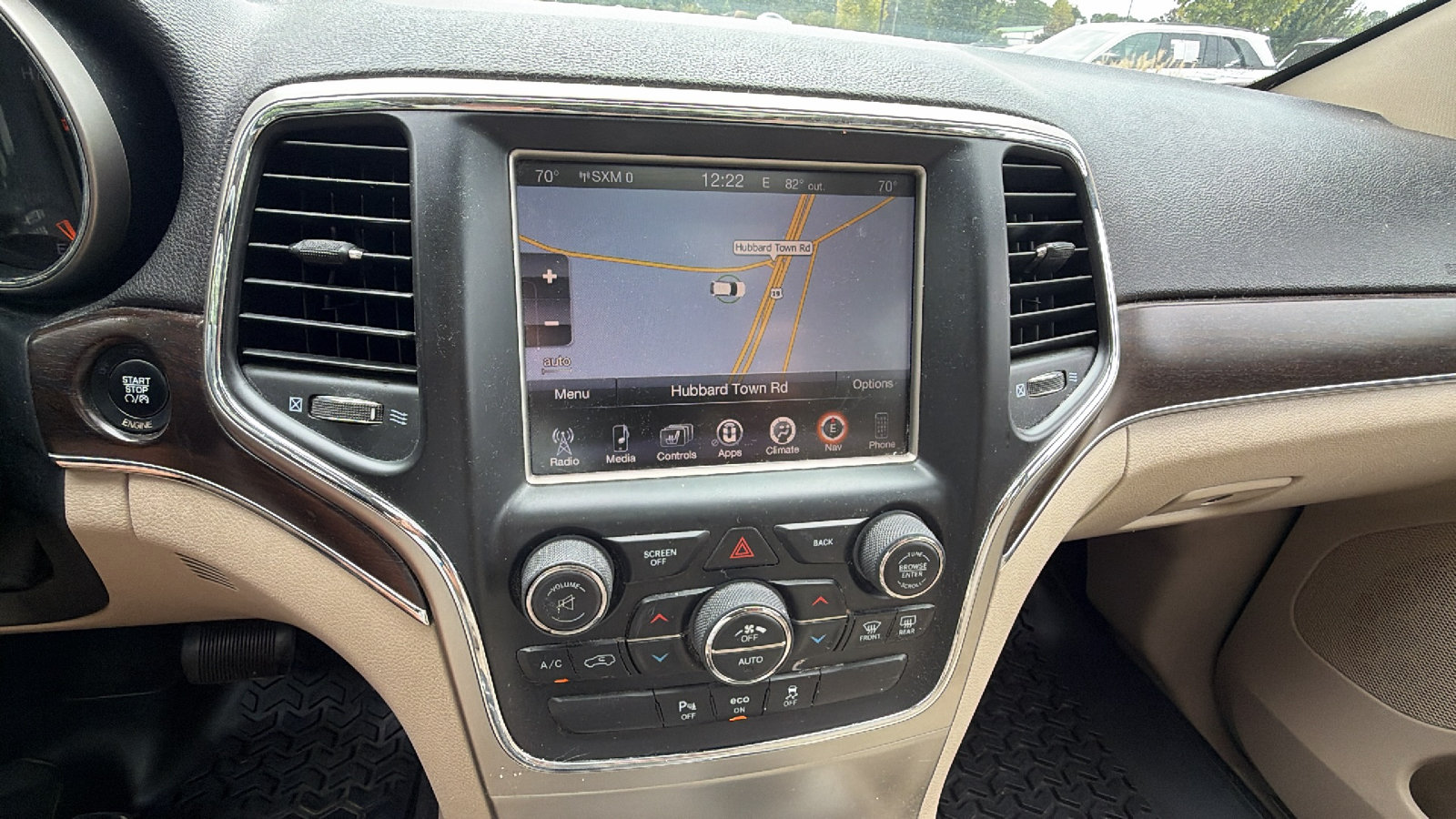 Used 2015 Jeep Grand Cherokee Limited w/ Luxury Group II AWD/4WD image 34