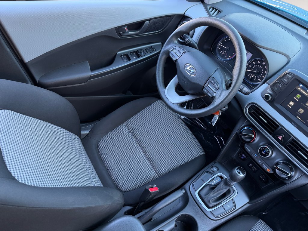 Used 2021 Hyundai Kona SE FWD image 15