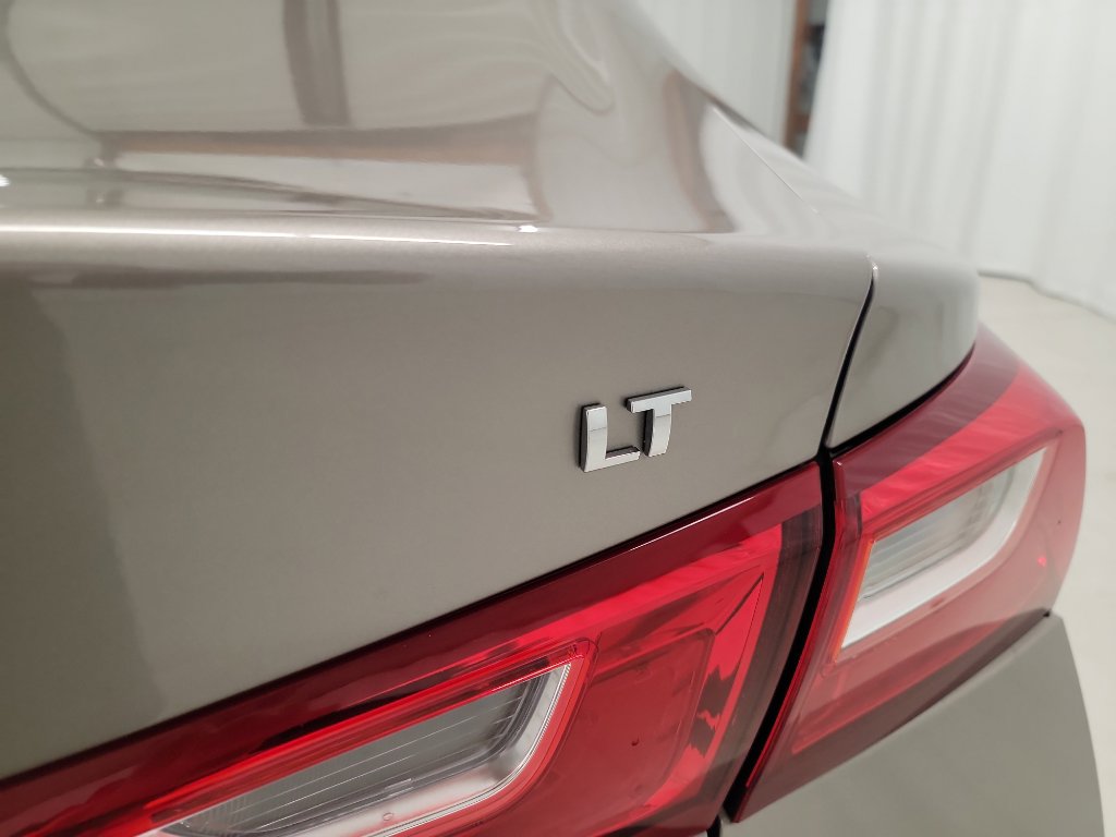 Used 2025 Chevrolet Malibu LT image 13