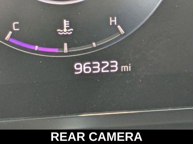 Used 2022 Kia Carnival SX Prestige image 12