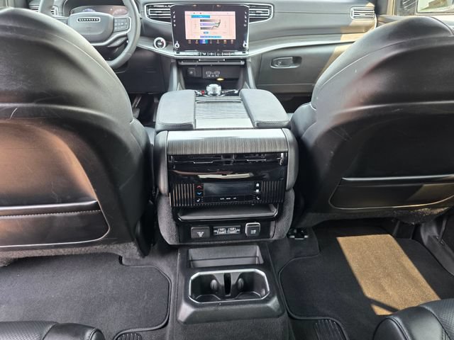Used 2024 Jeep Wagoneer Series II AWD/4WD image 17