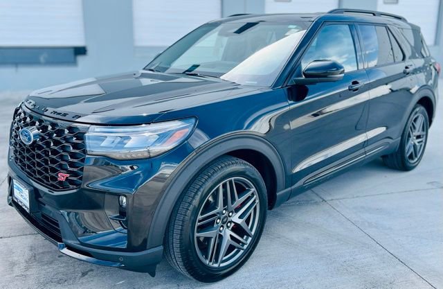 New 2026 Ford Explorer ST image 3