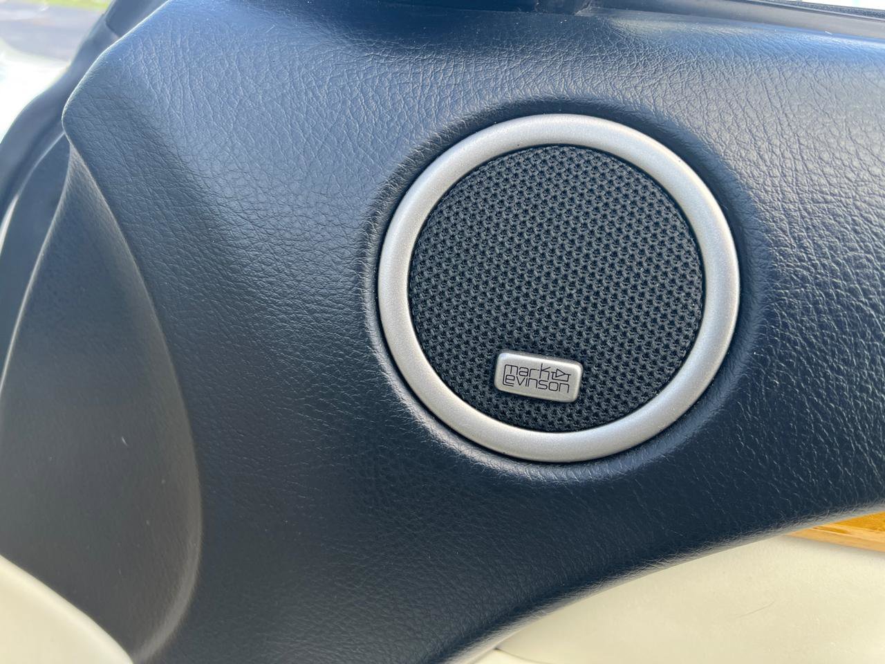 Used 2005 Lexus SC 430 Convertible image 29