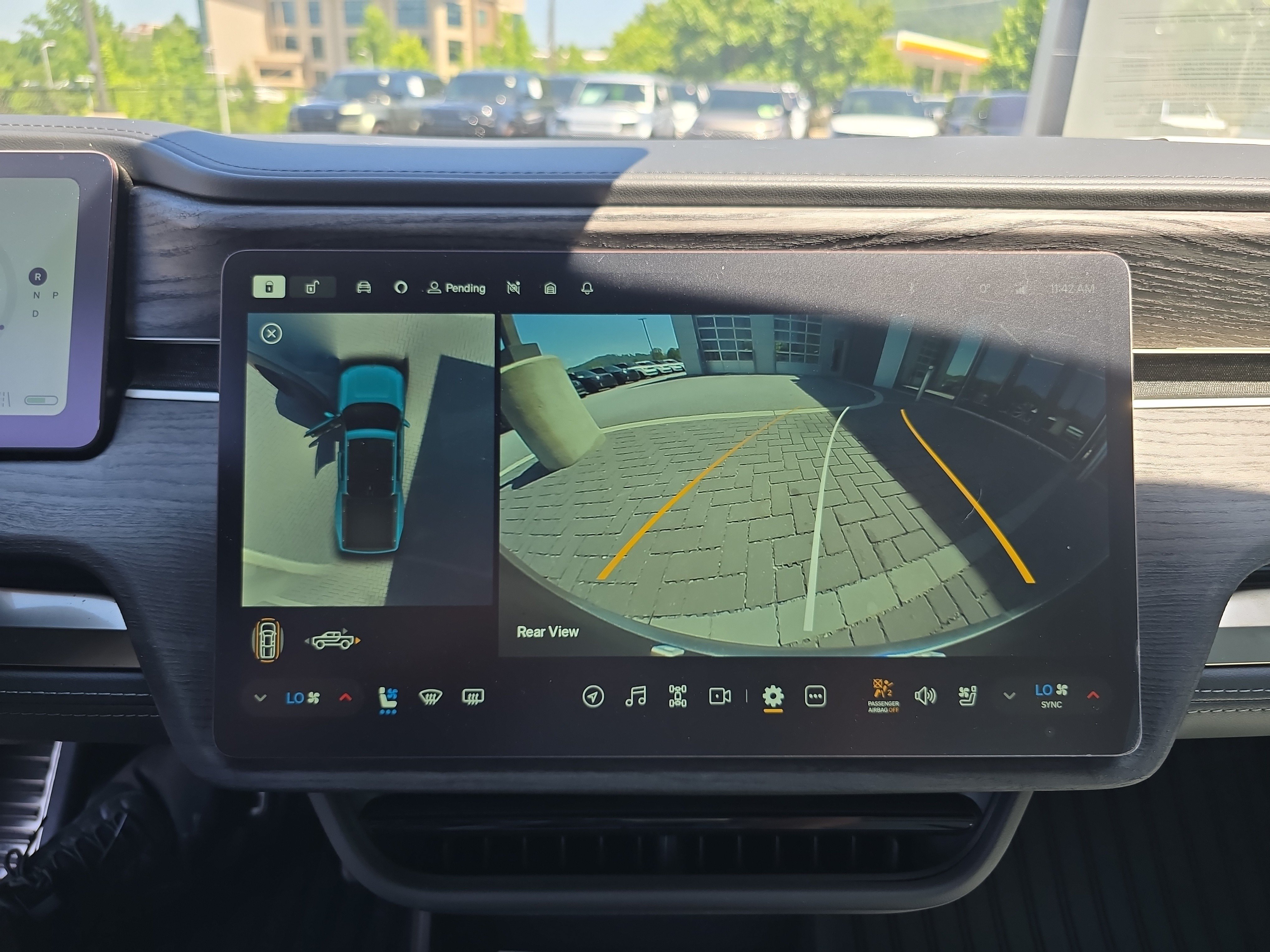 Used 2023 Rivian R1T Adventure AWD/4WD image 27