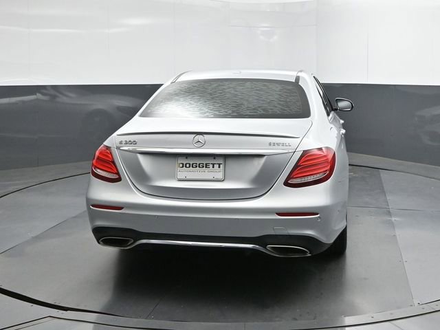 Used 2018 Mercedes-Benz E 300 image 8