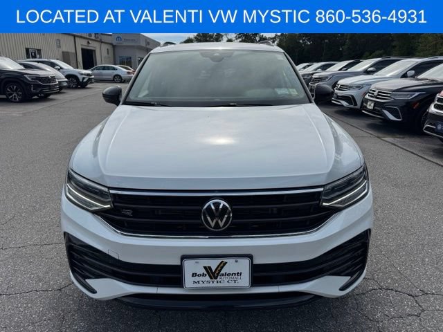 Used 2024 Volkswagen Tiguan SE R-Line AWD/4WD image 2
