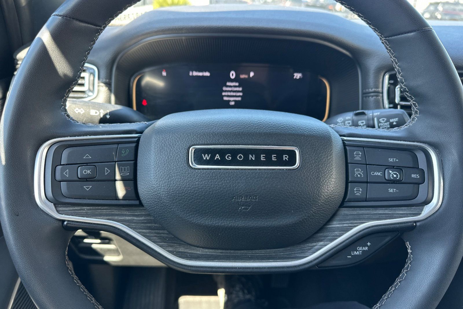 Used 2024 Jeep Wagoneer L Series II w/ Flexible Seating Group AWD/4WD image 25