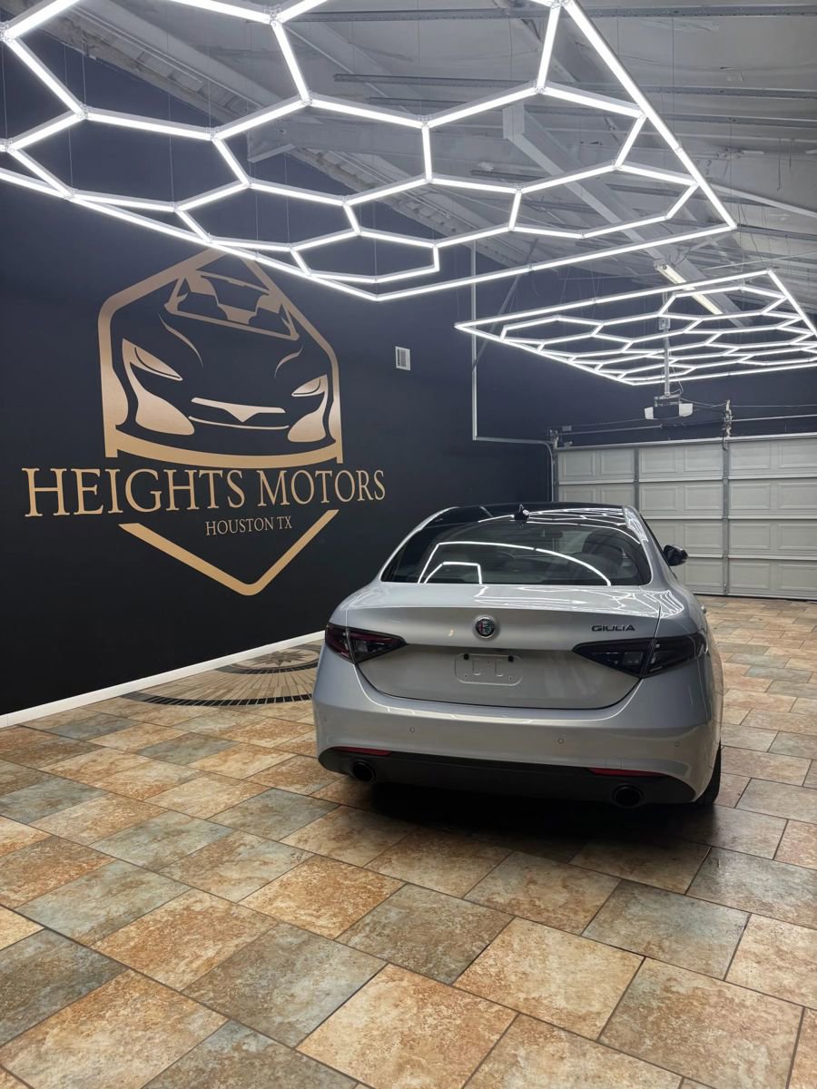 Used 2024 Alfa Romeo Giulia Ti RWD image 12