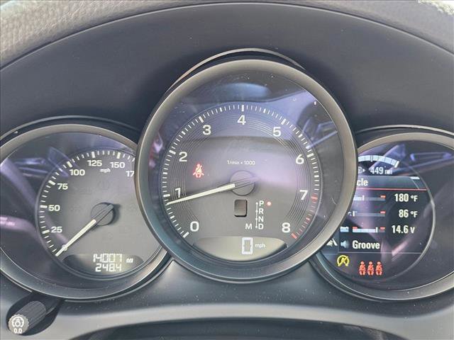 Used 2024 Porsche Macan AWD/4WD image 11
