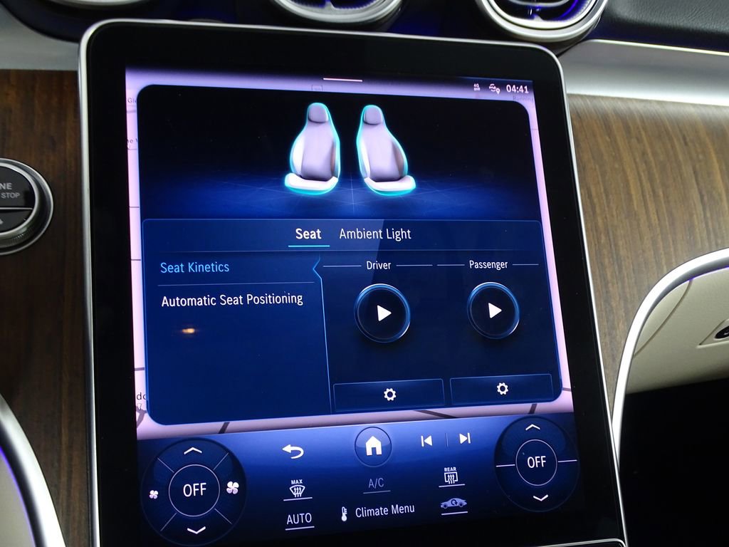 Used 2023 Mercedes-Benz C 300 Sedan image 39