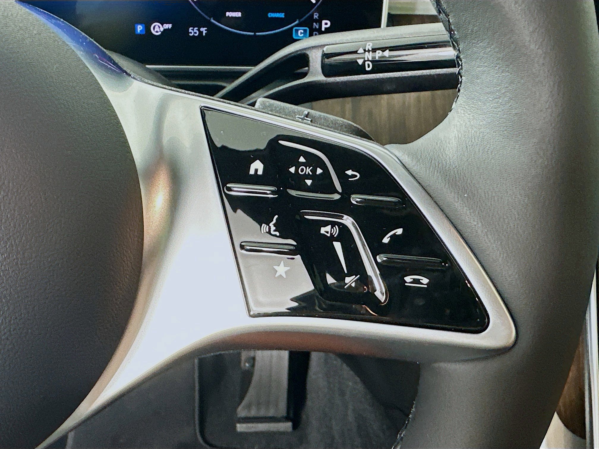 Used 2026 Mercedes-Benz C 300 4MATIC Sedan image 13