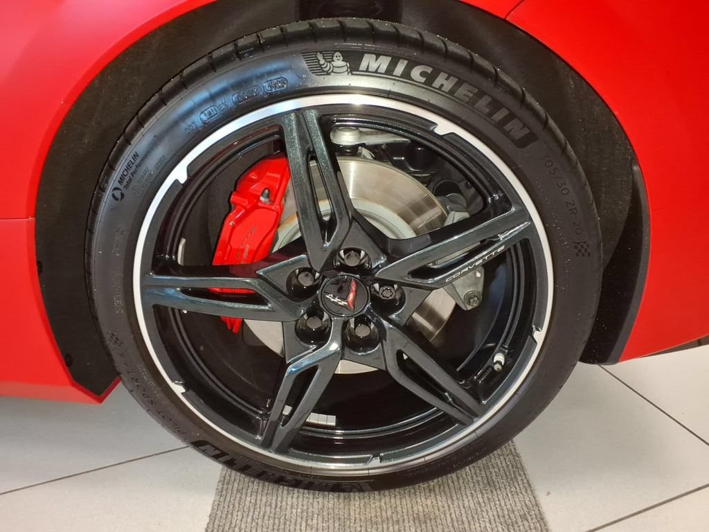 Used 2021 Chevrolet Corvette Stingray Preferred Cpe w/ Z51 Performance Package RWD image 8