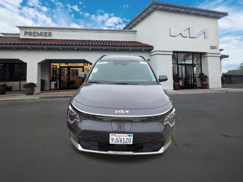 Certified 2023 Kia Niro Wind FWD image 3