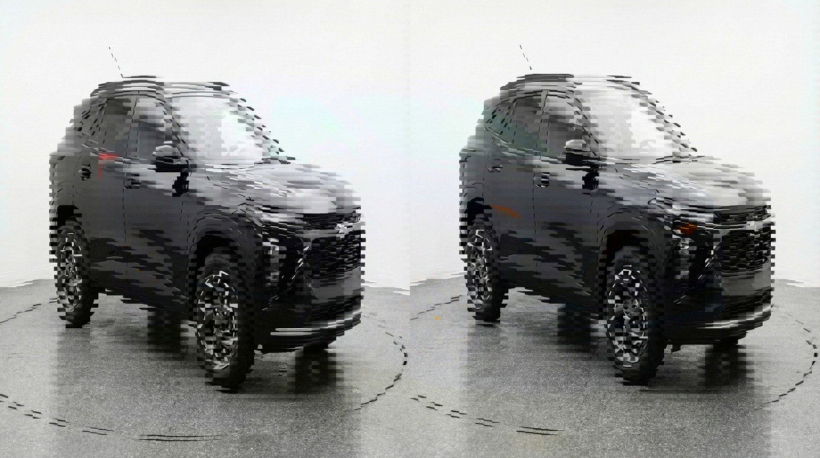 Used 2025 Chevrolet Trax LT image 1