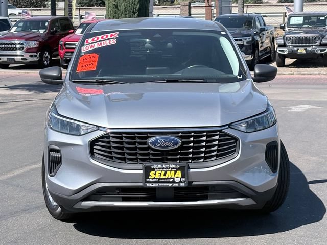 Used 2023 Ford Escape Active w/ Cold Weather Package FWD image 3