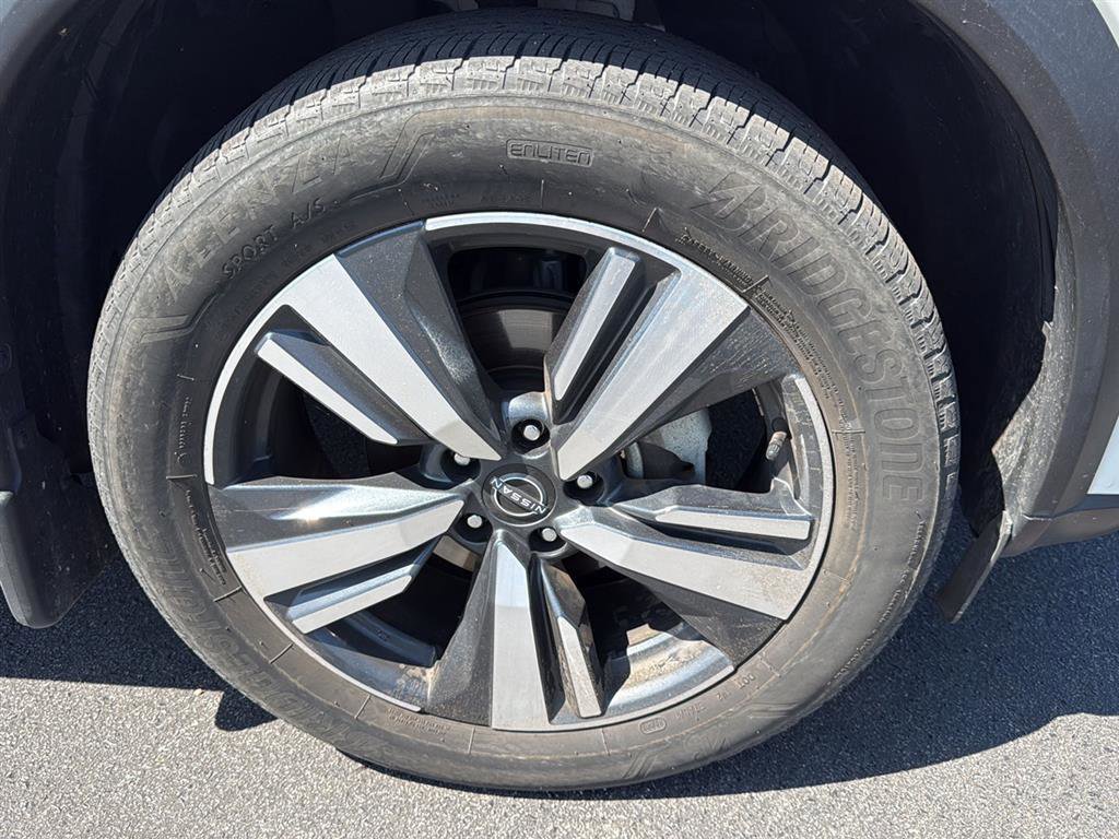 Certified 2023 Nissan Rogue SL w/ SL Premium Package FWD image 9