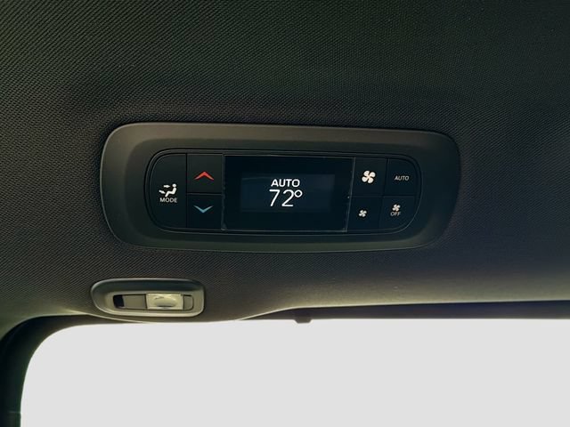 New 2026 Chrysler Pacifica Limited w/ Uconnect Theater Family Group FWD image 20