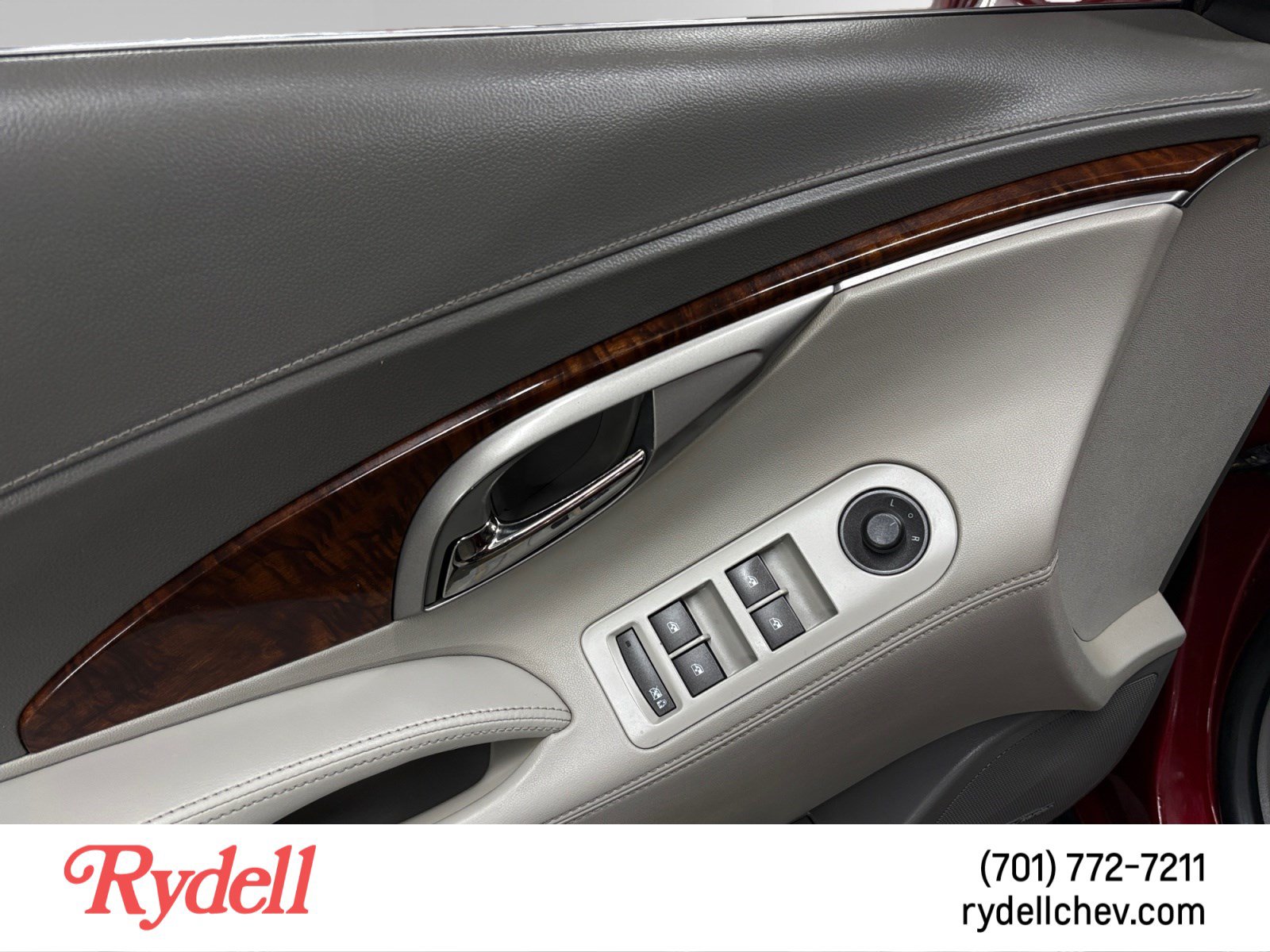 Used 2010 Buick LaCrosse CXS FWD image 11