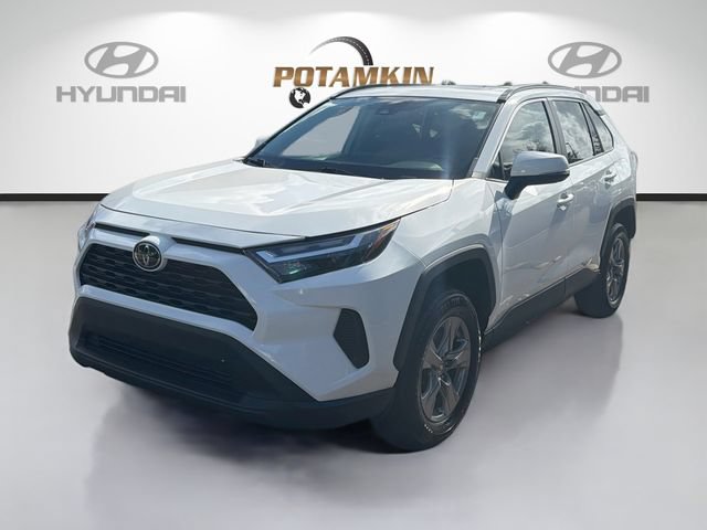 Used 2023 Toyota RAV4 XLE w/ Convenience Package