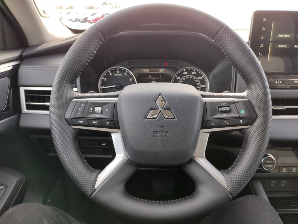 New 2026 Mitsubishi Outlander Trail Edition image 8