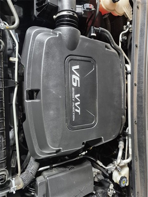 Used 2016 Chevrolet Colorado Z71 image 8