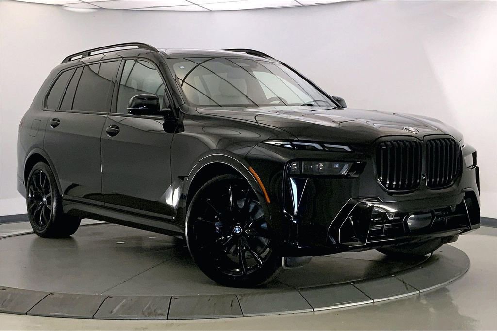 Certified 2024 BMW X7 xDrive40i w/ M Sport Package image 33