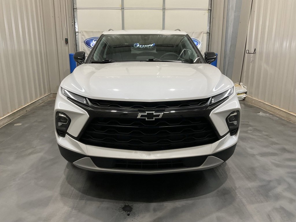 Used 2023 Chevrolet Blazer LT w/ Convenience Package image 2