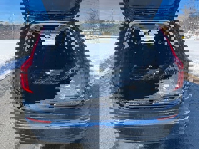 New 2026 Volvo XC90 B6 Plus w/ Protection Package image 8