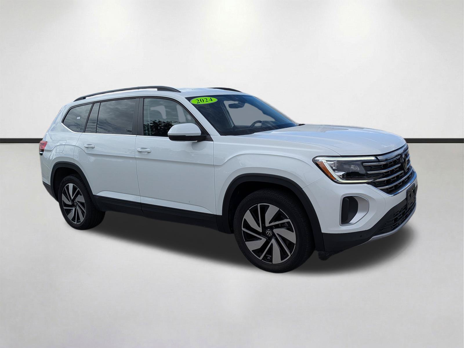 Used 2024 Volkswagen Atlas SE