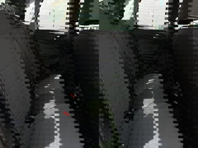 New 2025 Volkswagen Jetta SE image 32