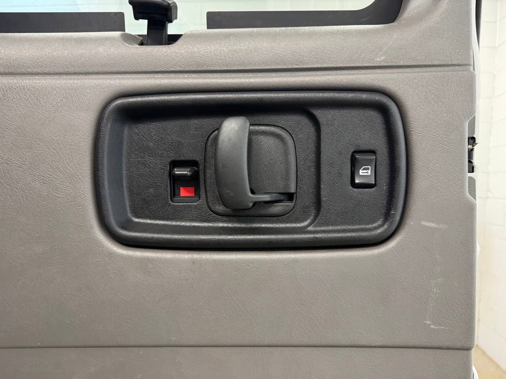 Used 2017 Chevrolet Express 3500 LT w/ LT Preferred Equipment Group image 15