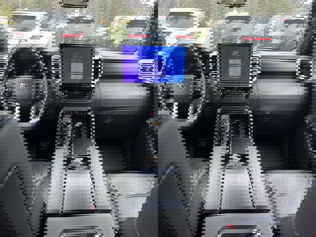 Used 2024 Toyota Sequoia Platinum image 31