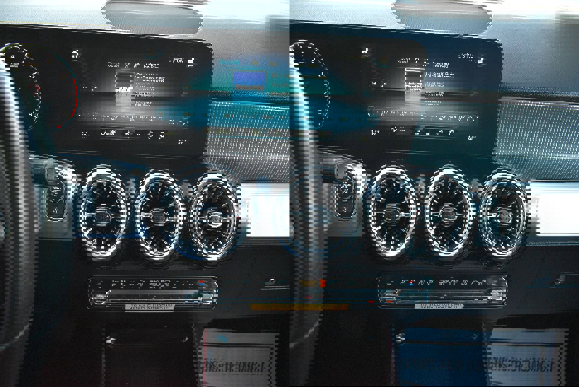 Used 2023 Mercedes-Benz GLB 250 GLB 250 image 25