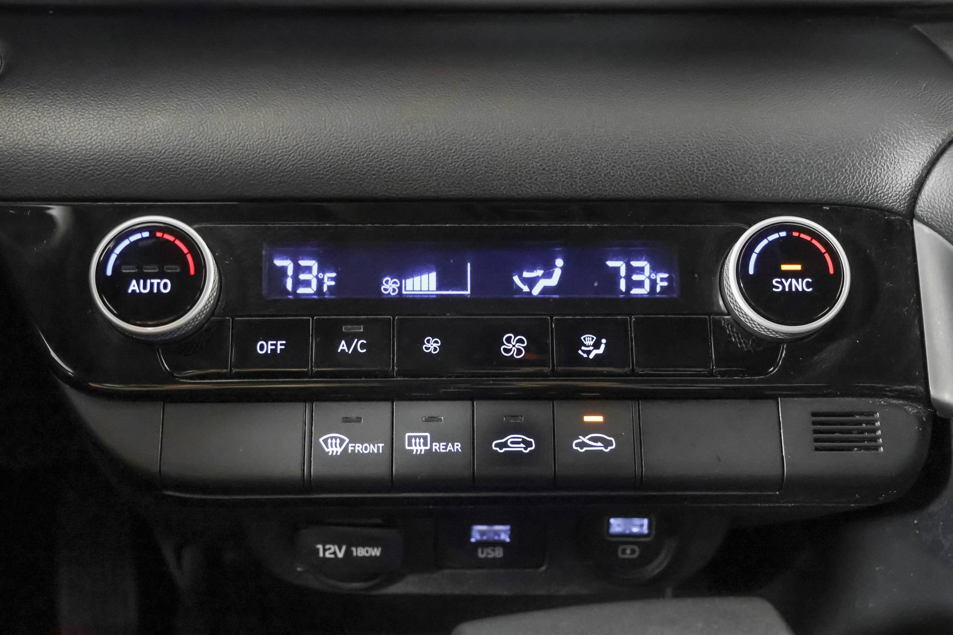 Used 2021 Hyundai Elantra SEL FWD image 30