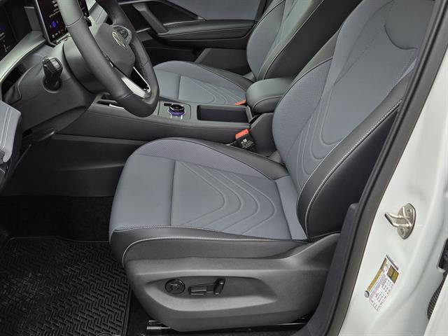 New 2026 Volkswagen Tiguan SE R-Line image 7