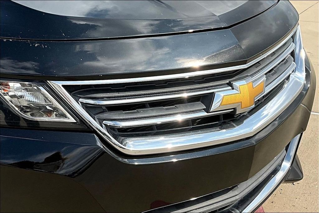 Used 2018 Chevrolet Impala LT image 36