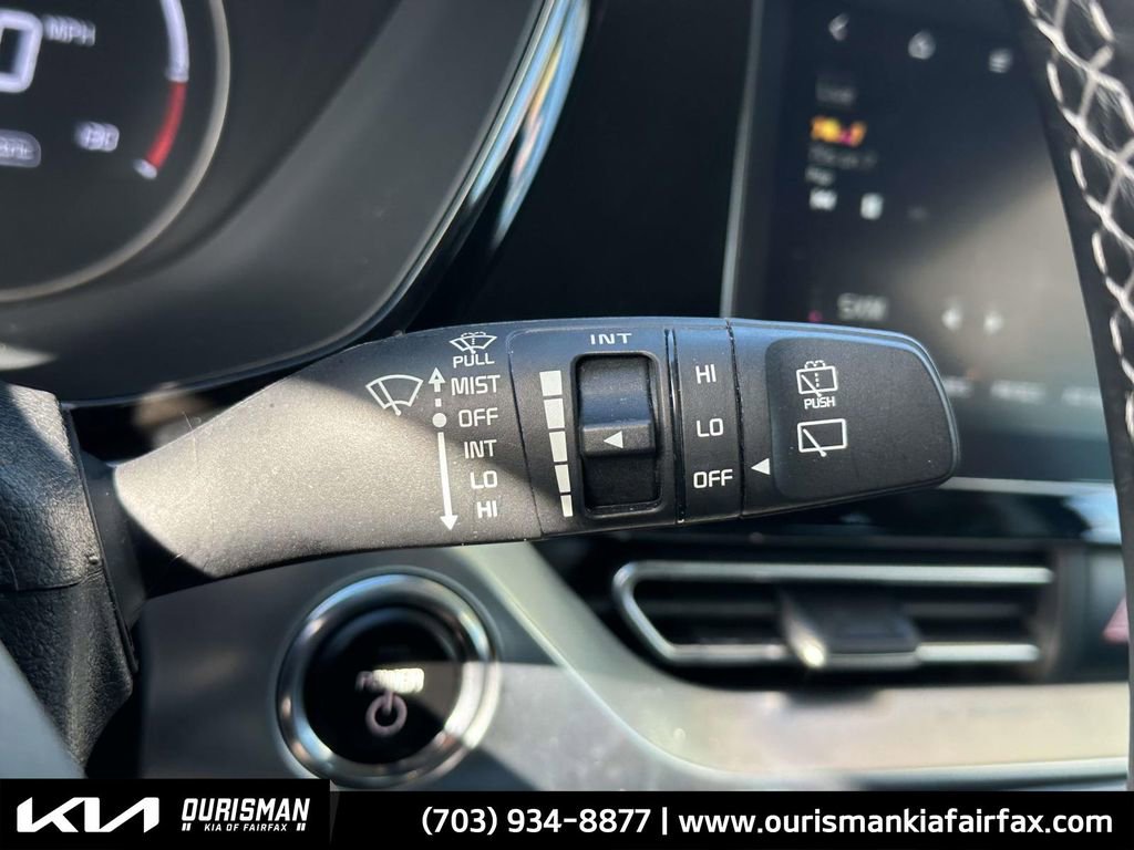 Used 2022 Kia Niro EX w/ Cold Weather Package image 12