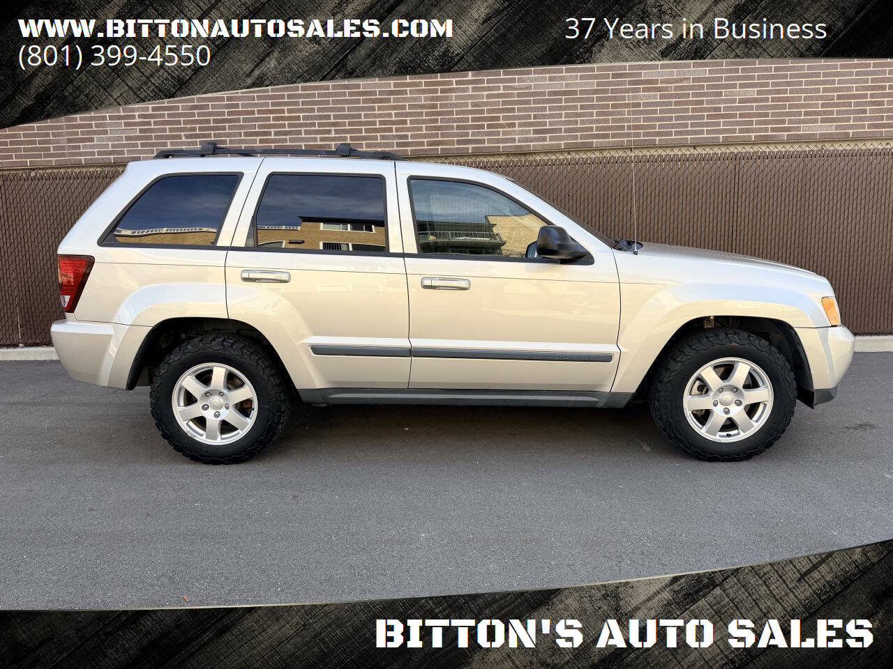 Used 2009 Jeep Grand Cherokee Laredo