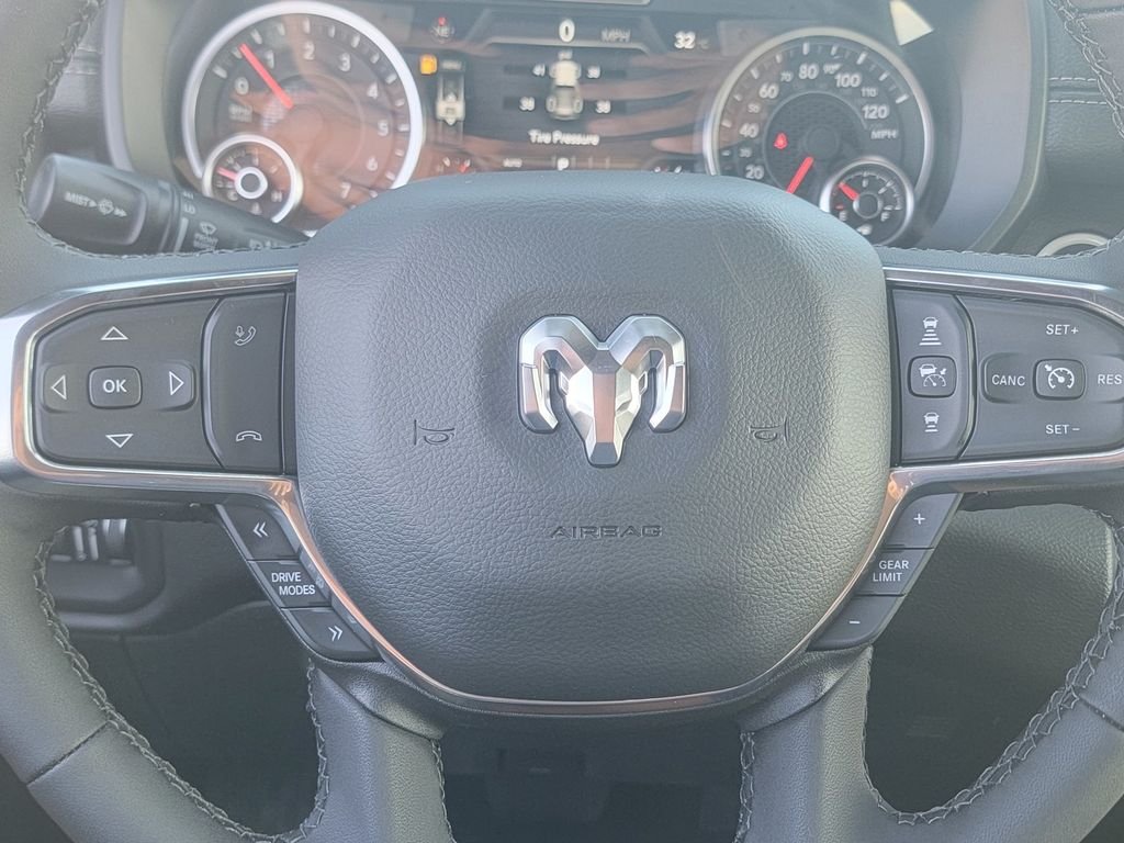 New 2026 RAM 1500 Laramie AWD/4WD image 18