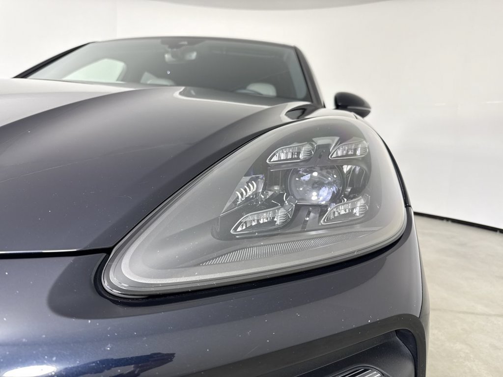Certified 2023 Porsche Cayenne S Platinum AWD/4WD image 11