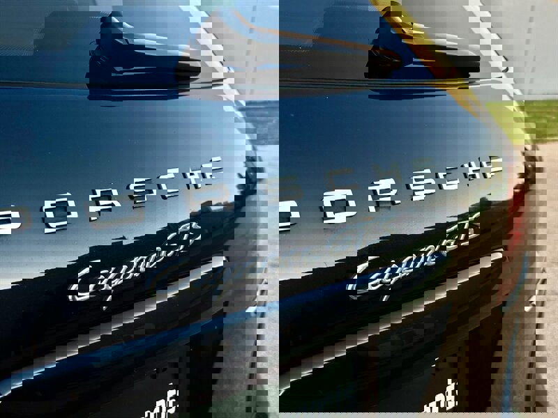 Used 2014 Porsche Cayenne GTS image 28