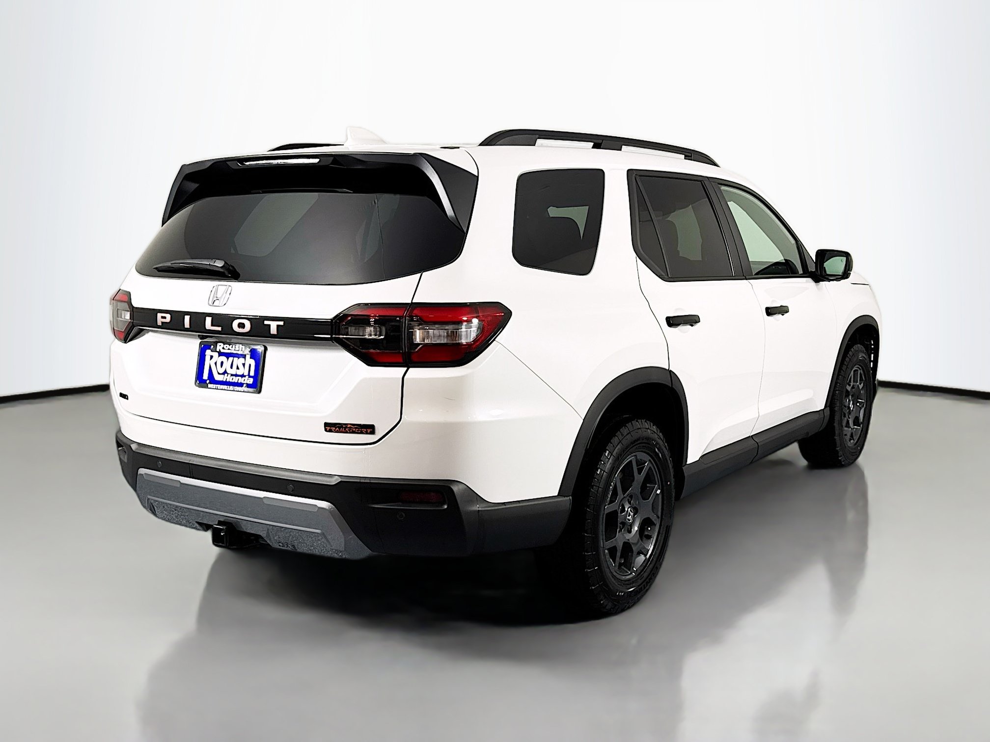 New 2026 Honda Pilot TrailSport image 5