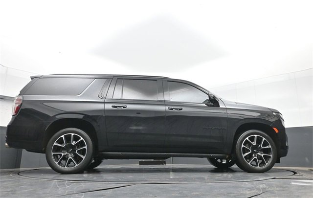 Used 2022 Chevrolet Suburban RST w/ Sport Performance Package image 55