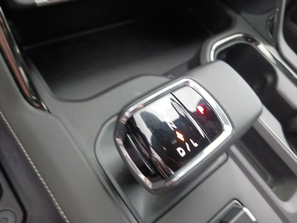 Used 2024 GMC Sierra 1500 AT4X image 38