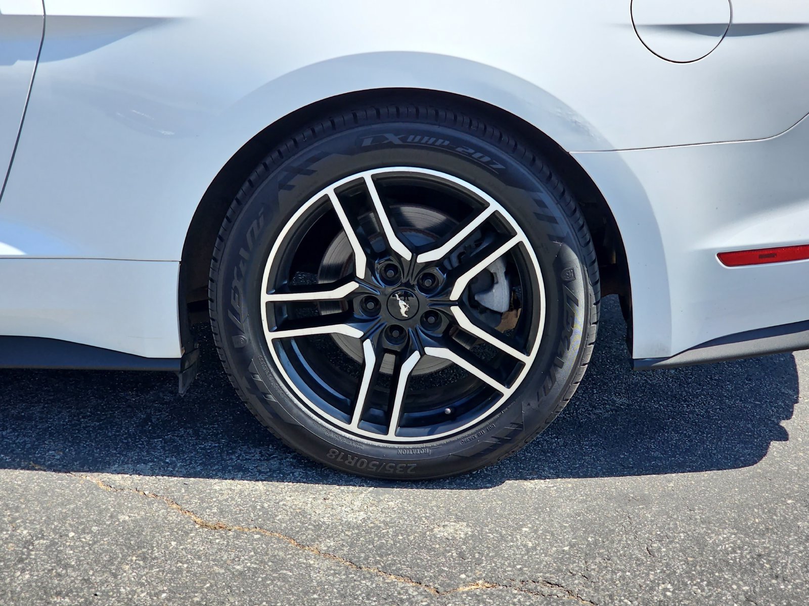 Used 2018 Ford Mustang Premium RWD image 32
