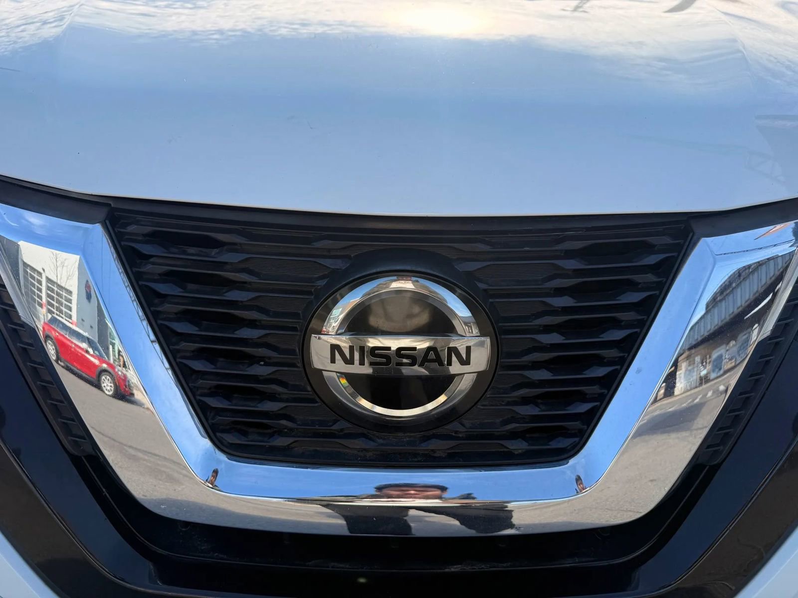 Used 2018 Nissan Rogue SL w/ Premium Package image 35