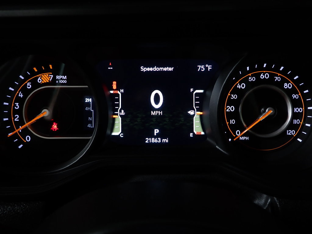 Used 2024 Jeep Wrangler Unlimited Rubicon AWD/4WD image 25