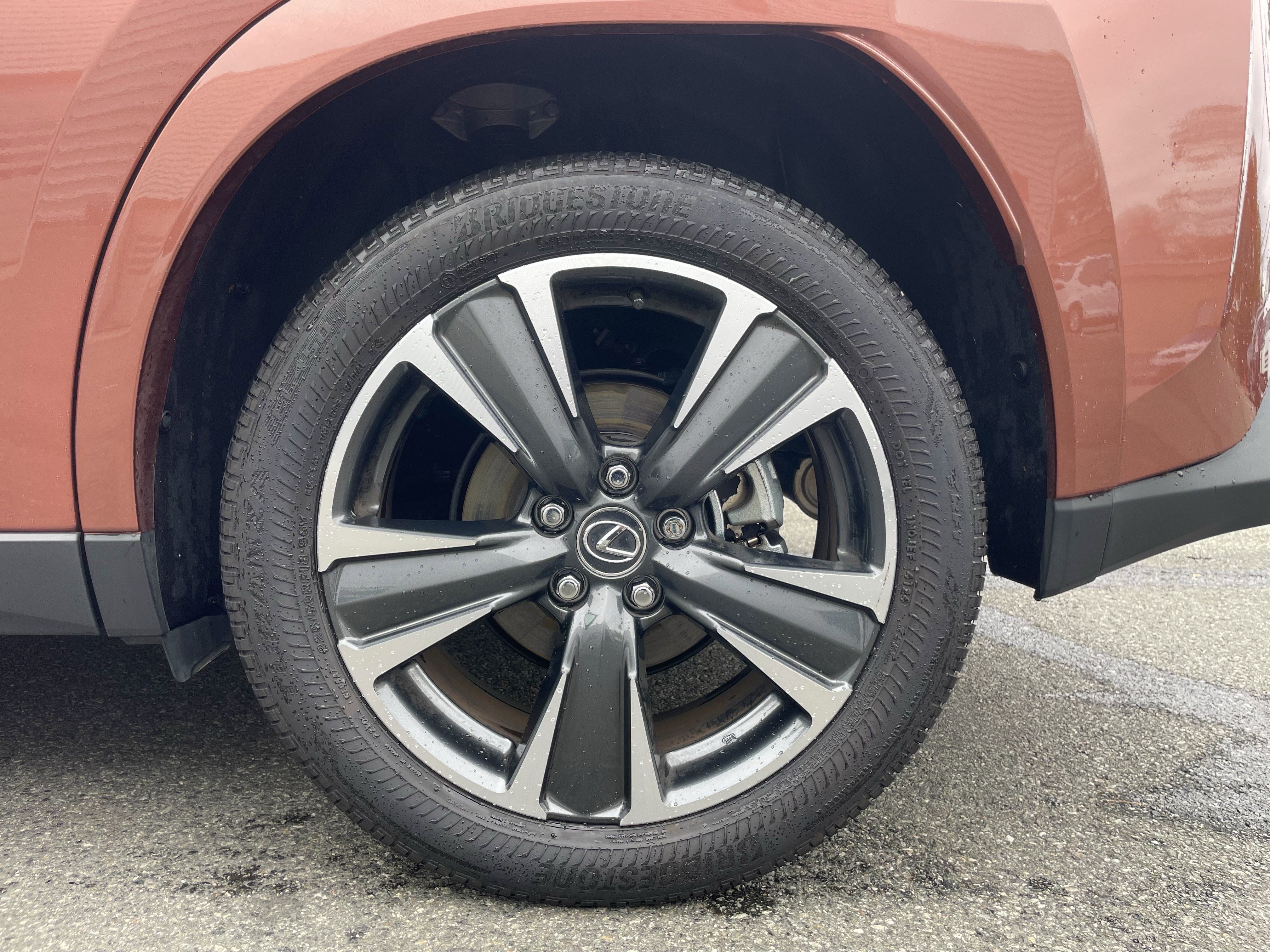 Used 2025 Lexus UX 300h AWD image 10