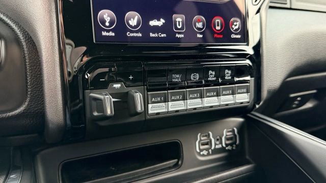 Used 2020 RAM 2500 Laramie image 36